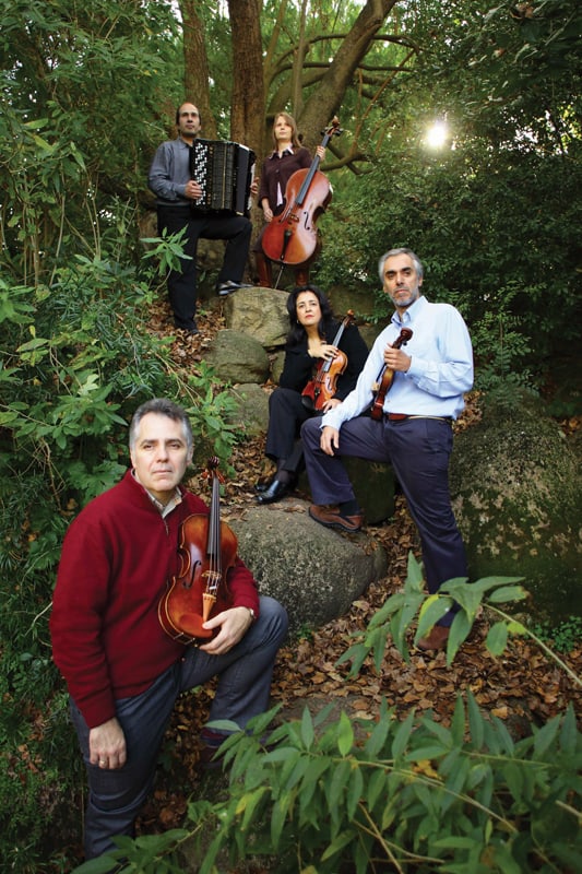 QUARTETO DE CORDAS E ACORDEÃO