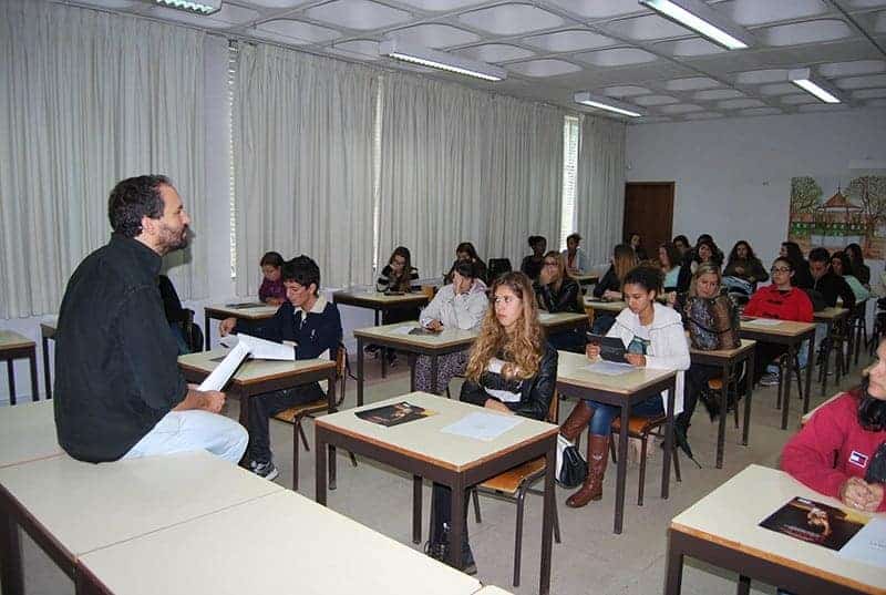 Visitas às escolas