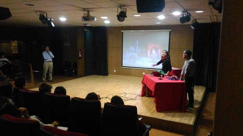 Ana Zamora e Javier García Ávila no Instituto Espanhol