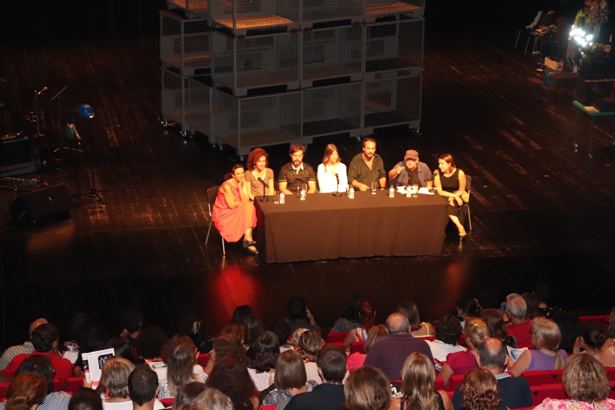 A Companhia de Teatro de Almada recebeu professores