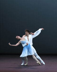Shostakovitch Pas De Deux . CNB . © Hugo David